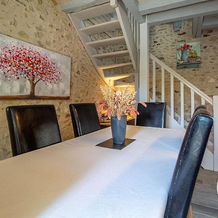 Gite Charmant Avec Jardin, Proche Activites Nautiques - Fr-1-622-75 Morannes sur Sarthe-Daumeray Extérieur photo